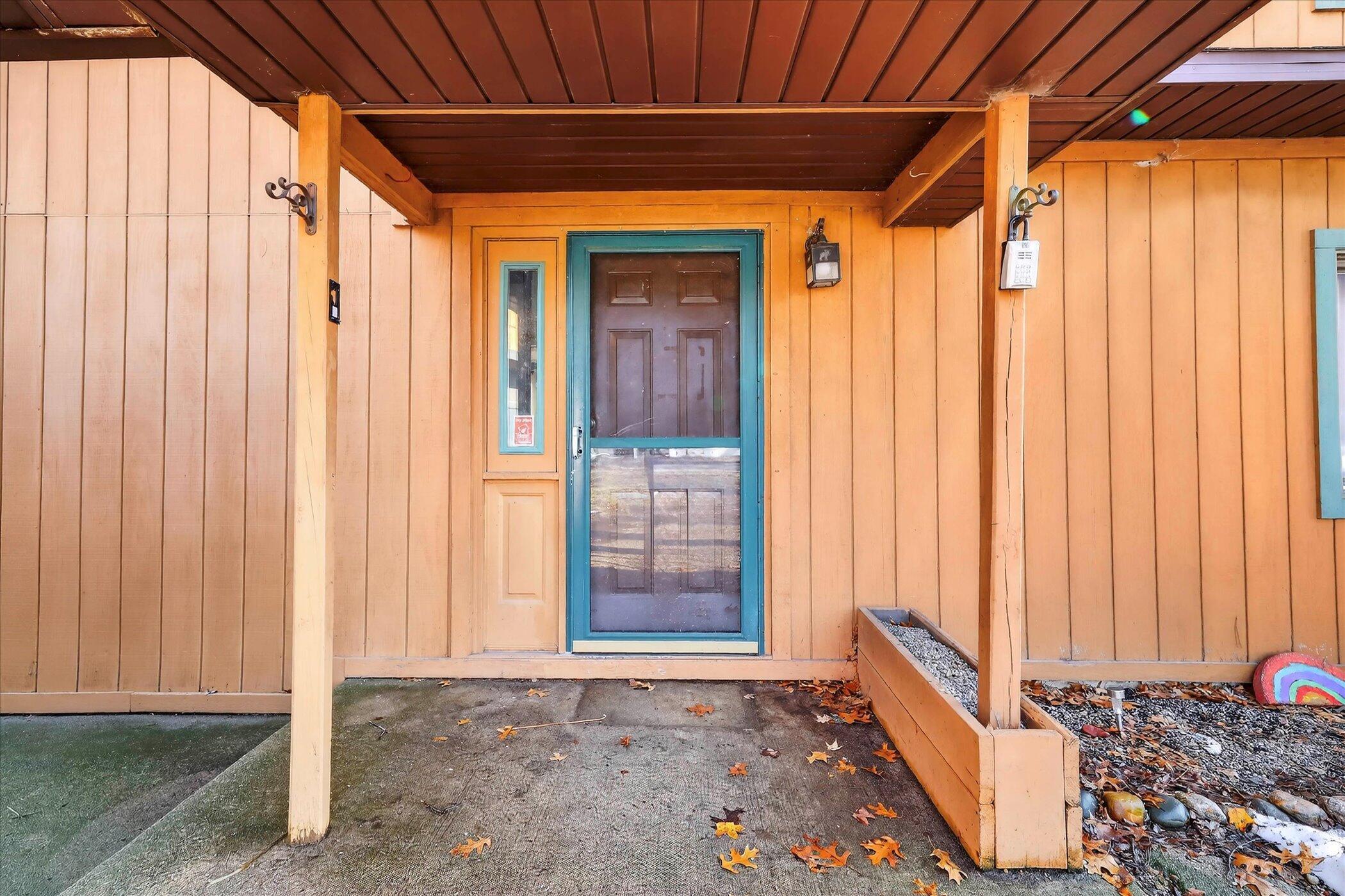 Image 3: 04-35268-51st-Ave-Paw-Paw-MI-49079-Windo