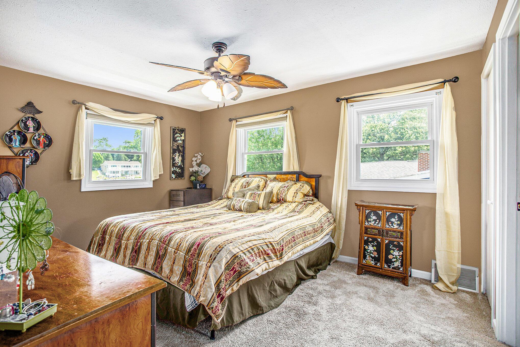 Image 4: Primary Bedroom