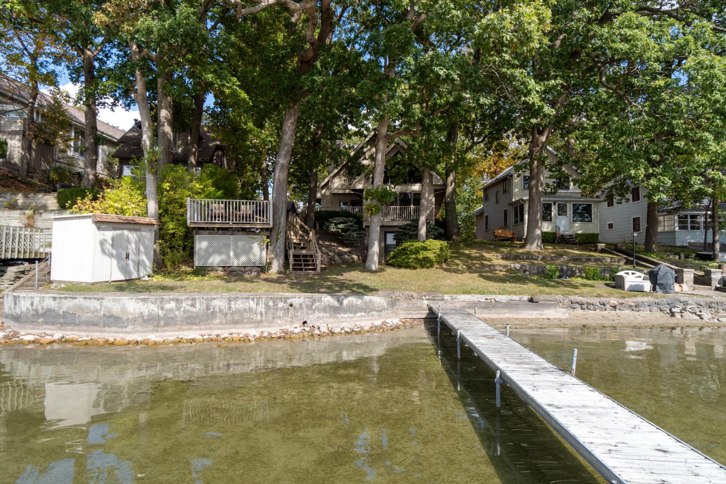 Image 4: 70_4276 echo cove manitou beach mi (exte