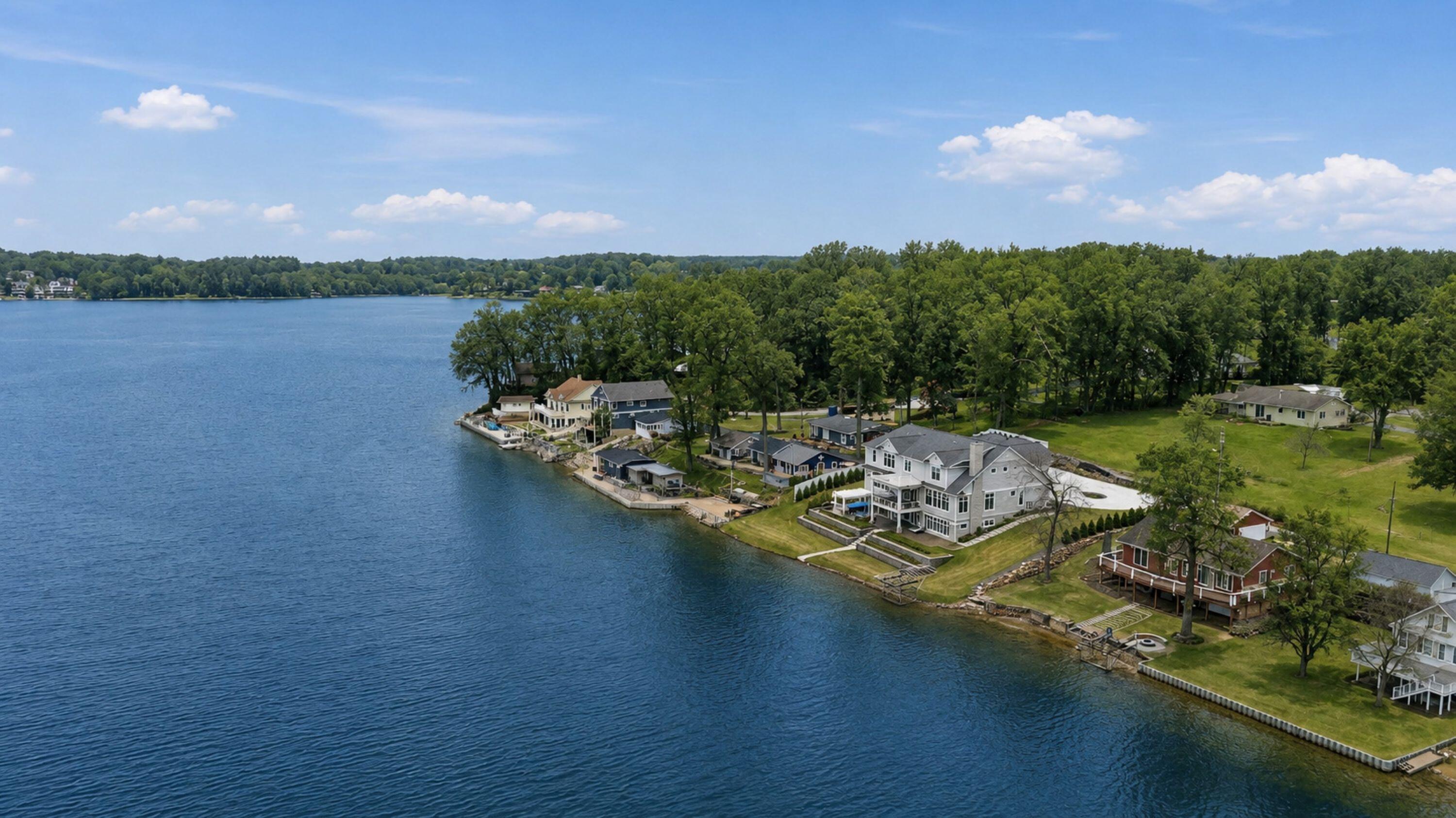 Image 4: Round lake aerial
