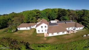 711 N Lakeshore Drive
