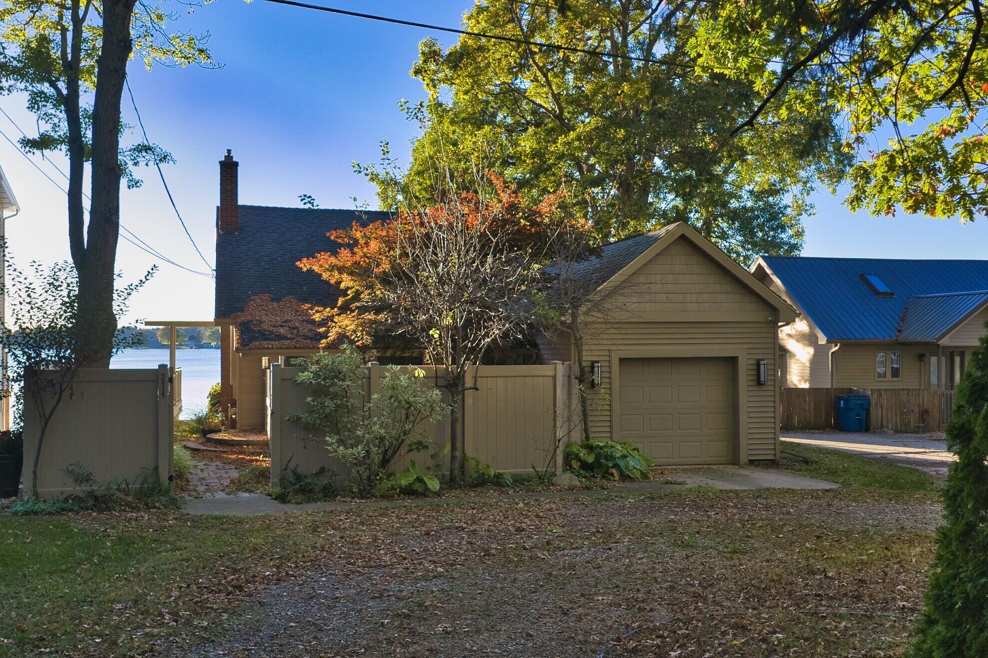 Image 2: 274 Hawley Center - CDS - 10-9-25_6