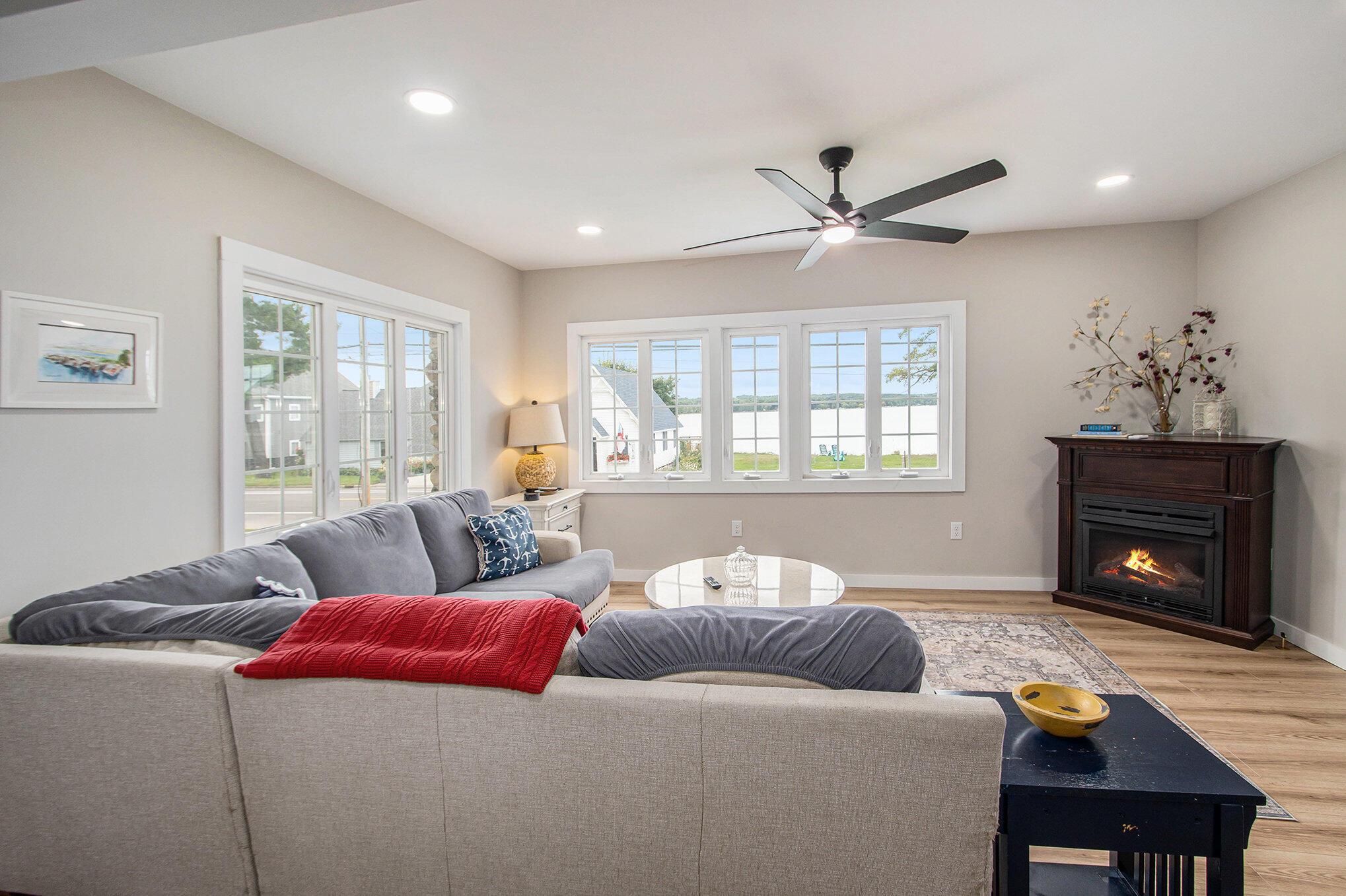 Image 2: living area