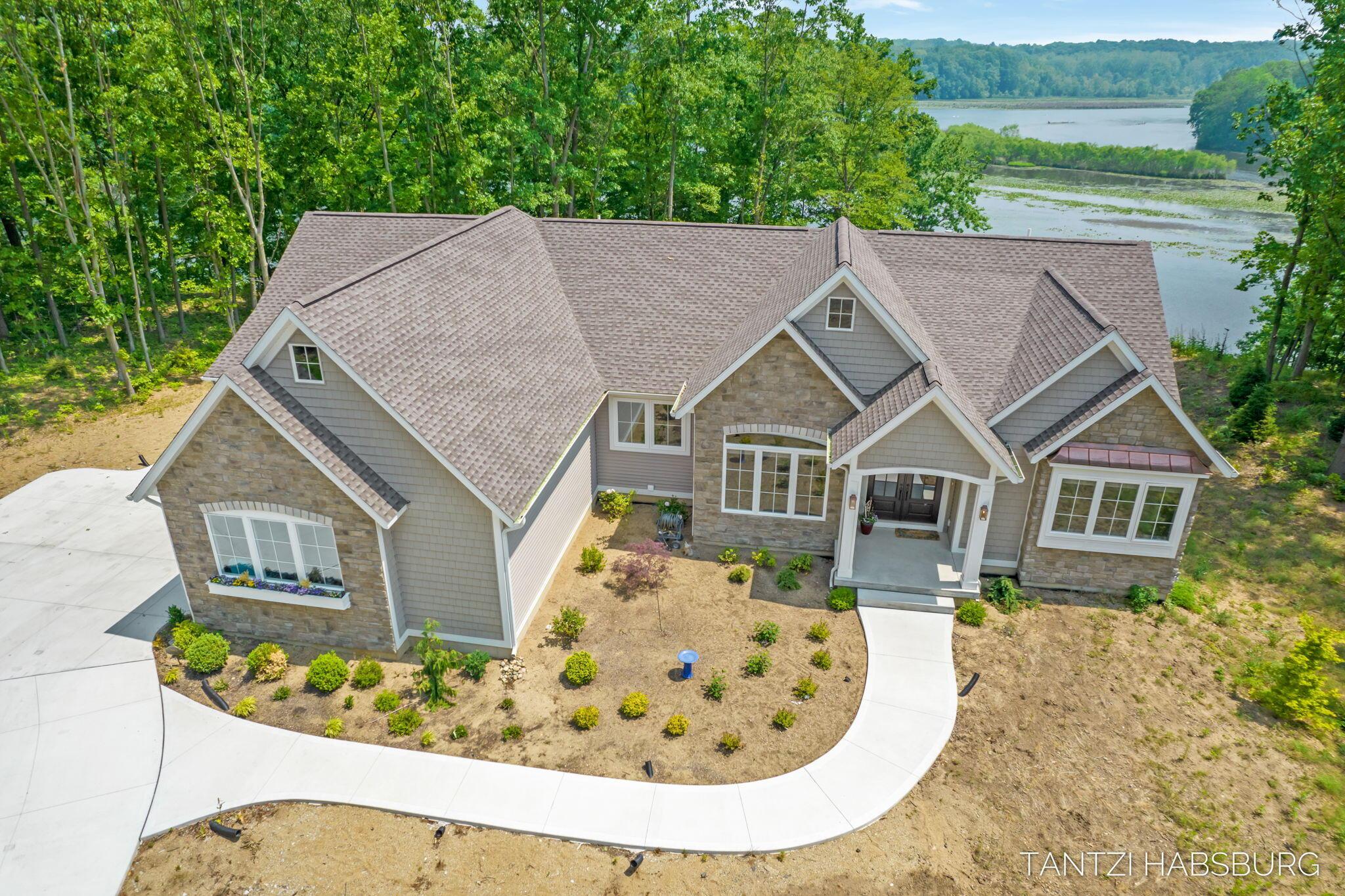 Image 1: 29-web-or-mls-1663-fairview-dr