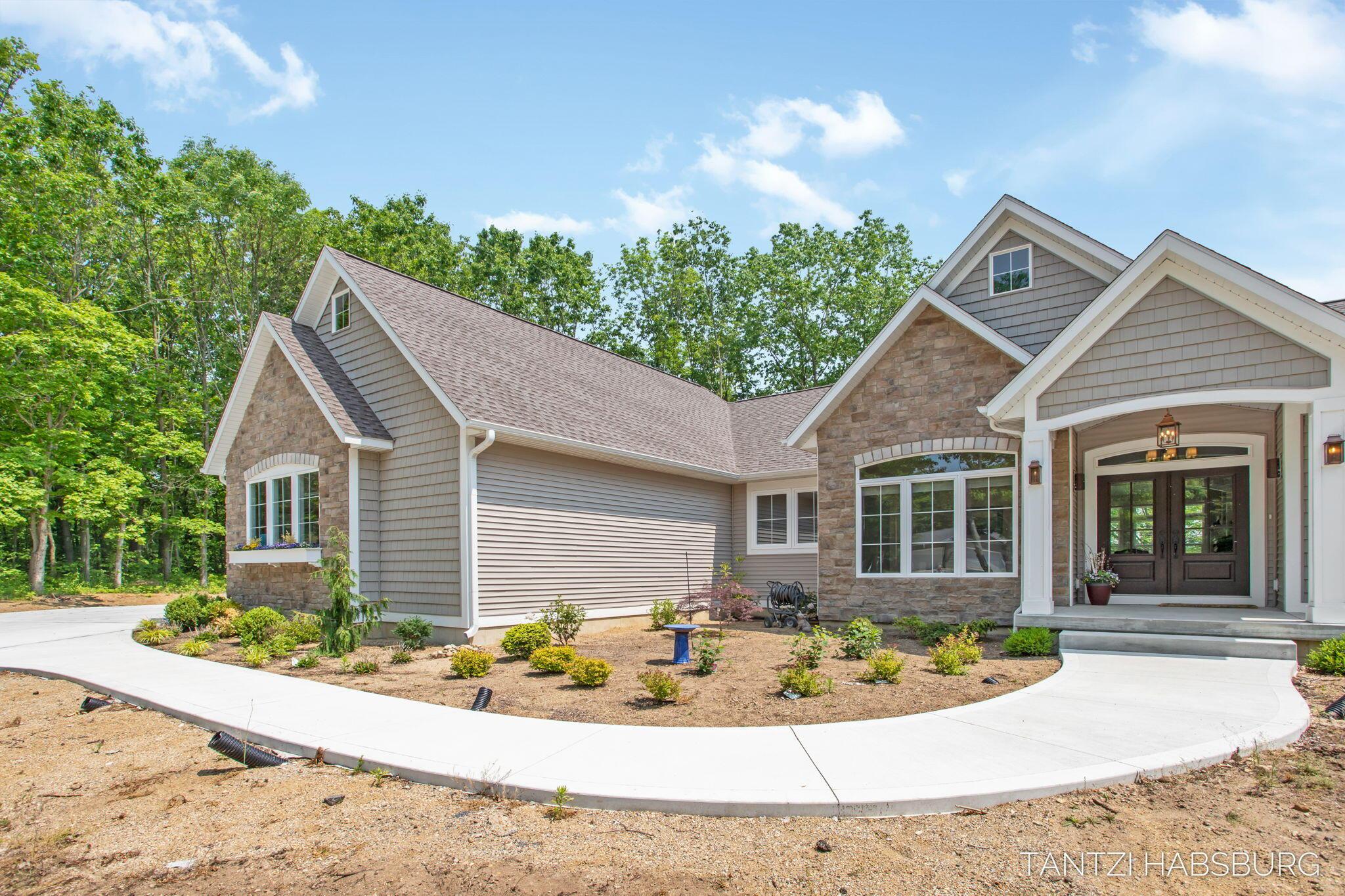 Image 2: 6-web-or-mls-1663-fairview-dr
