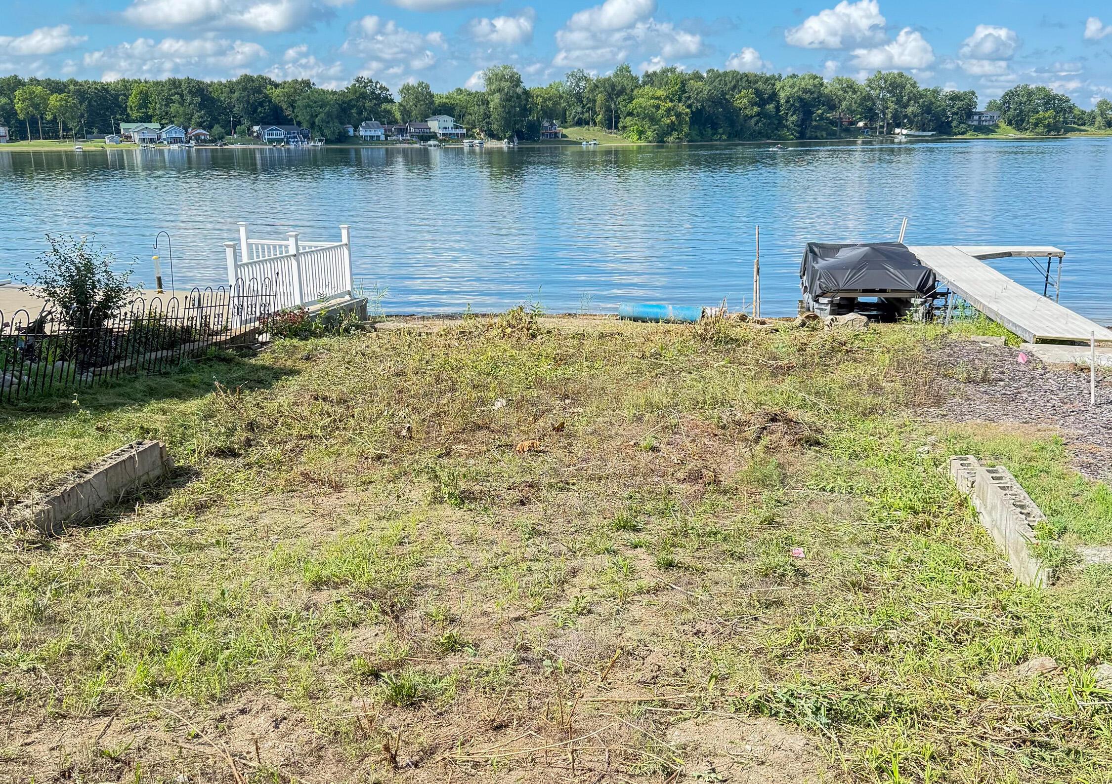 Image 1: Pleasant Lake4.jpg