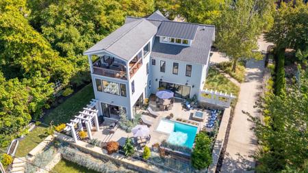374 Ridgeway Street