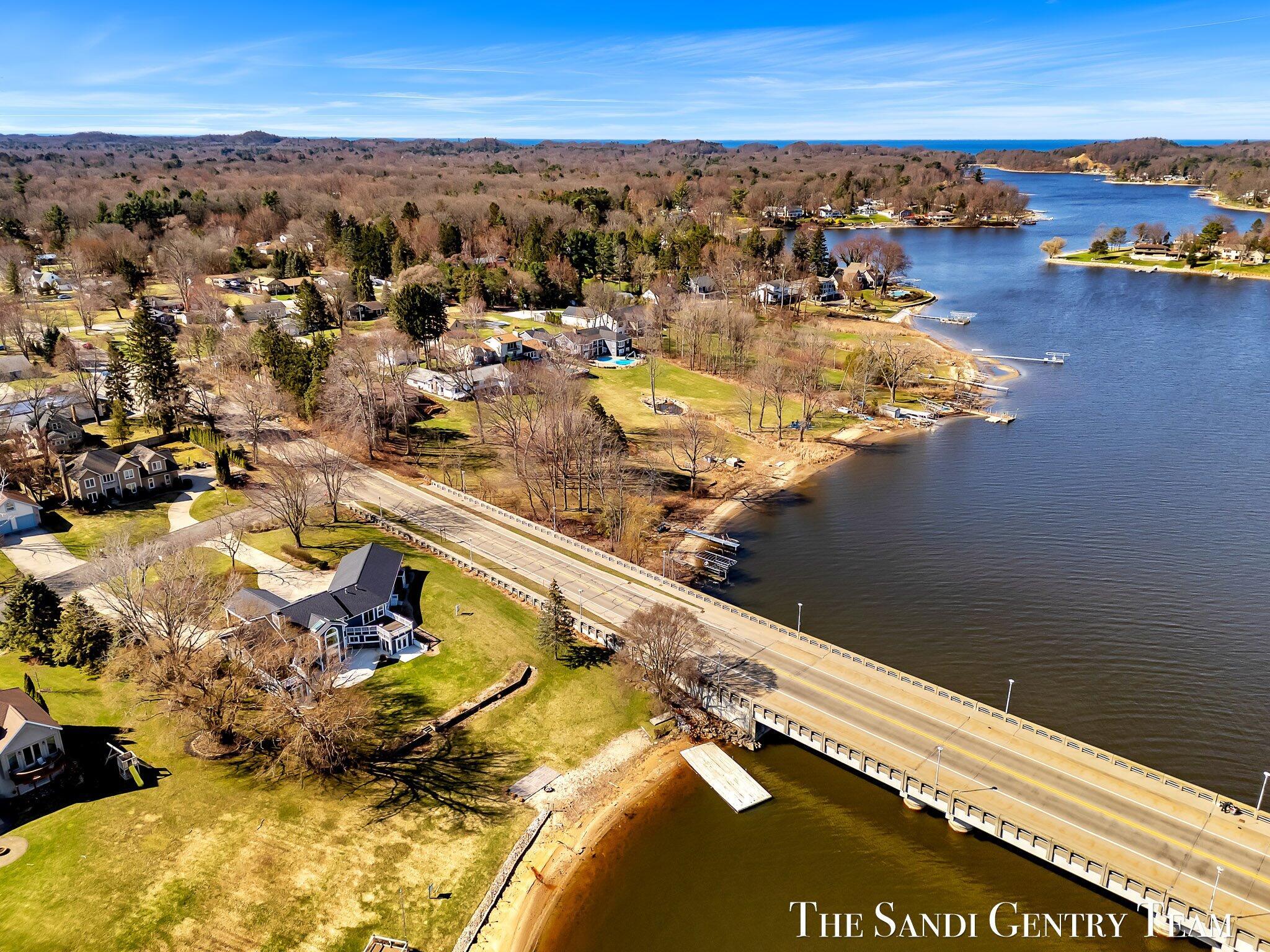 Image 4: 33-DJI_20250401112450_0929_D