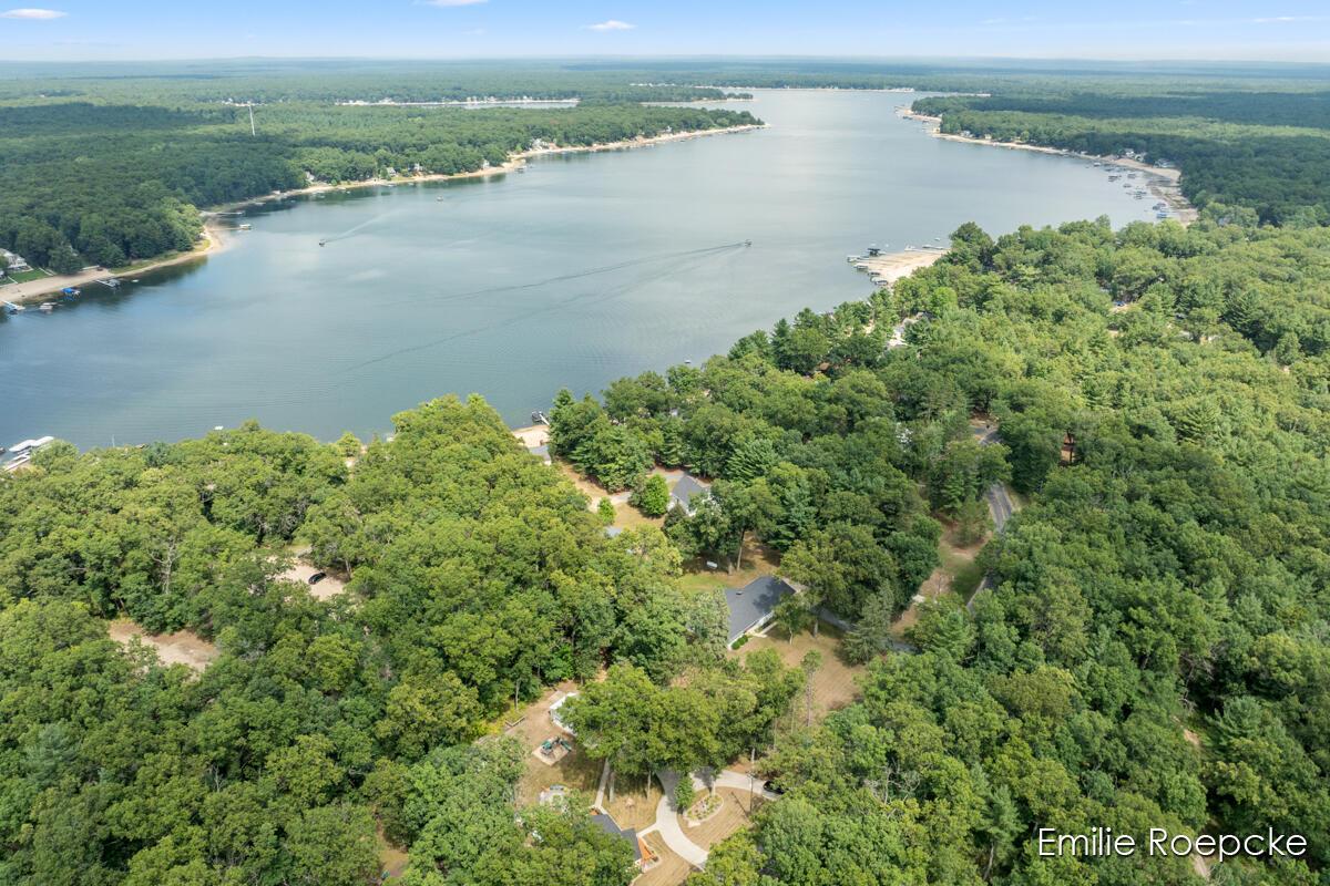 Image 2: Big Star Lake