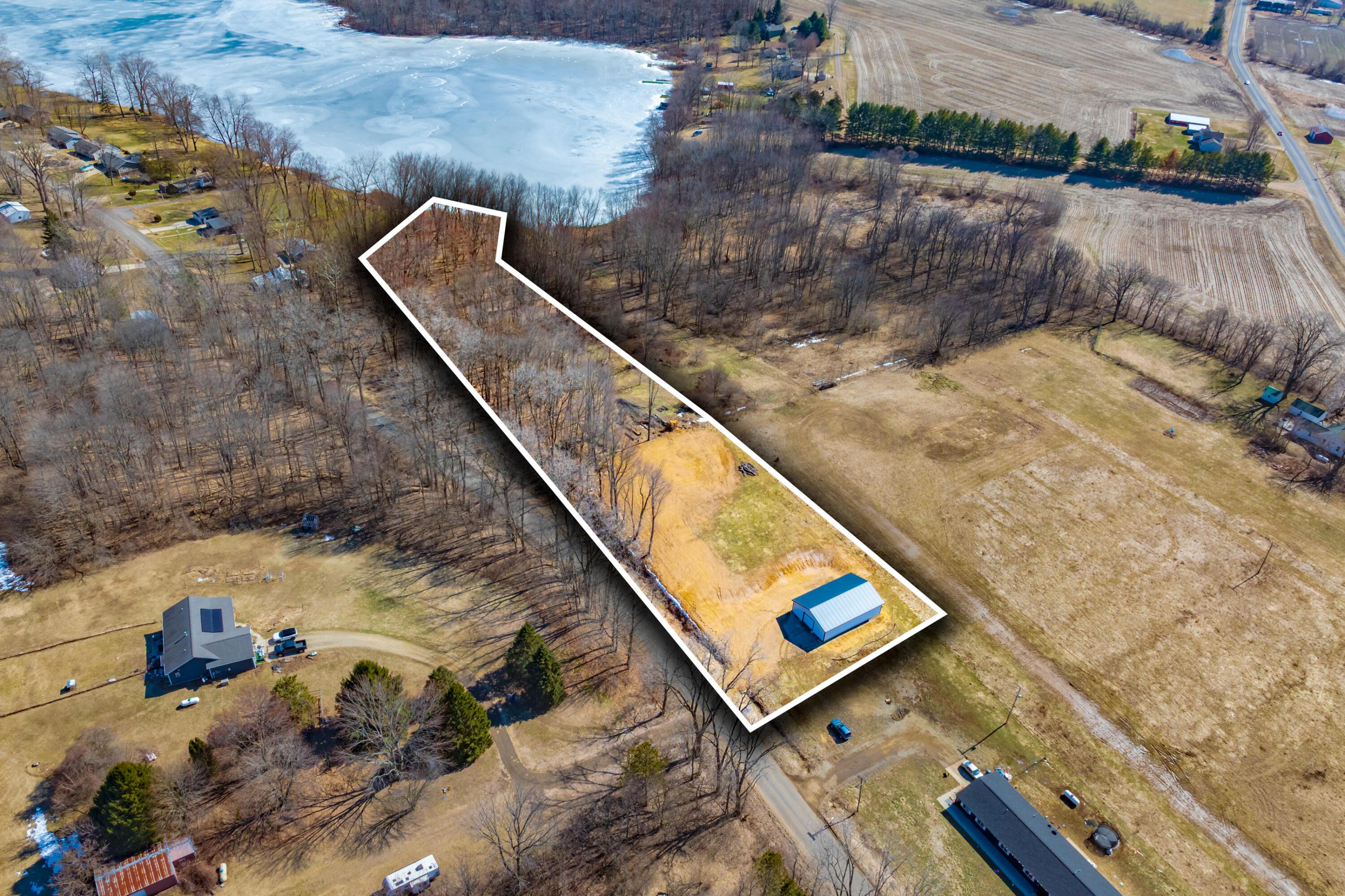 Image 3: Waukeenah Dr 41823 Paw Paw 49079-21