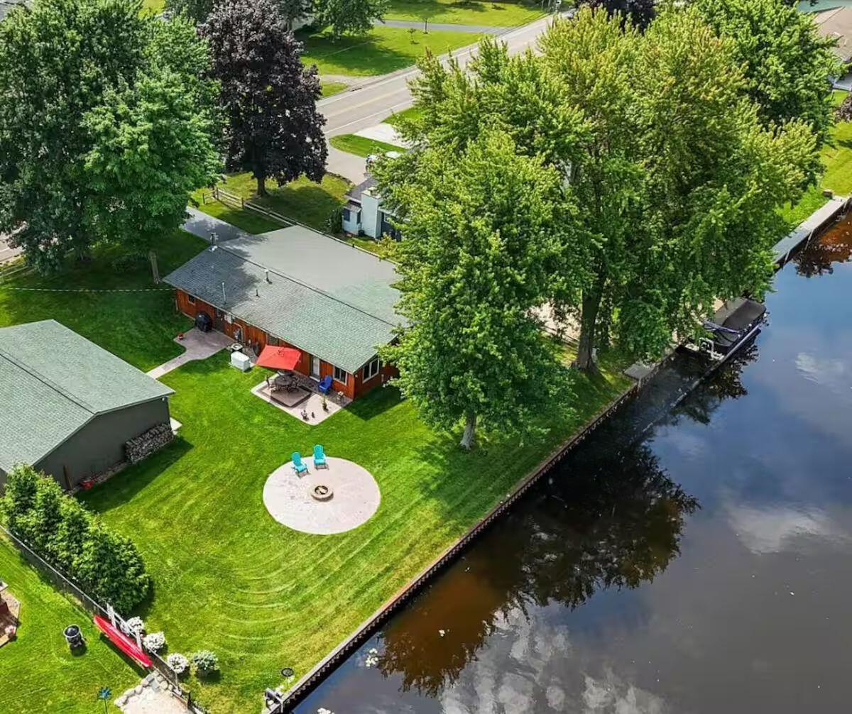 Image 2: Untitled design (35)