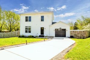 2116 S Hanley