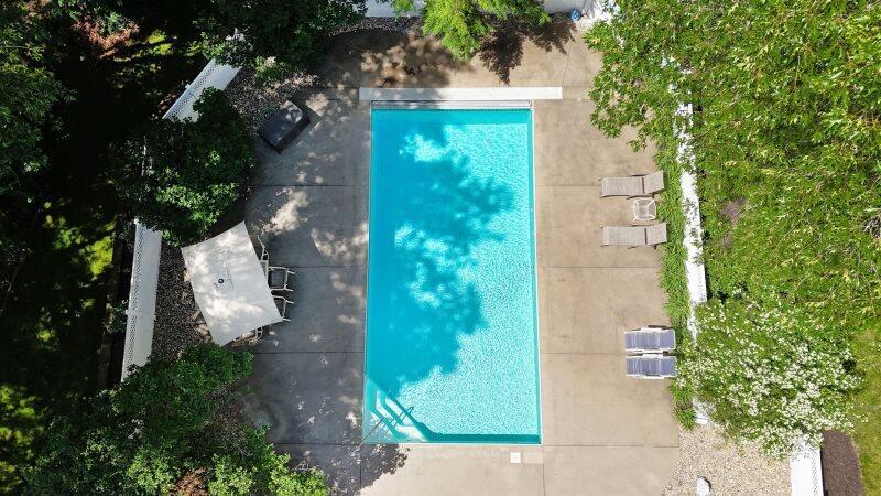 Image 3: DW Pool 3