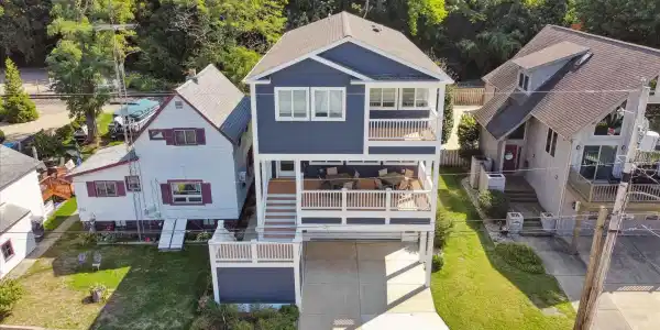 622 Vine Street