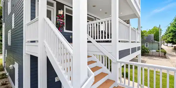 Image 3: 20-web-or-mls-RGC03570