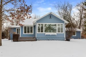 16267 Lakeshore Road