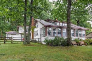 832 S Willlow Beach