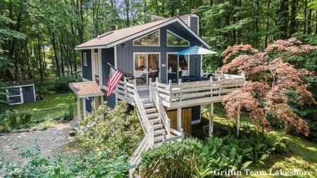 7126 Ridgeway