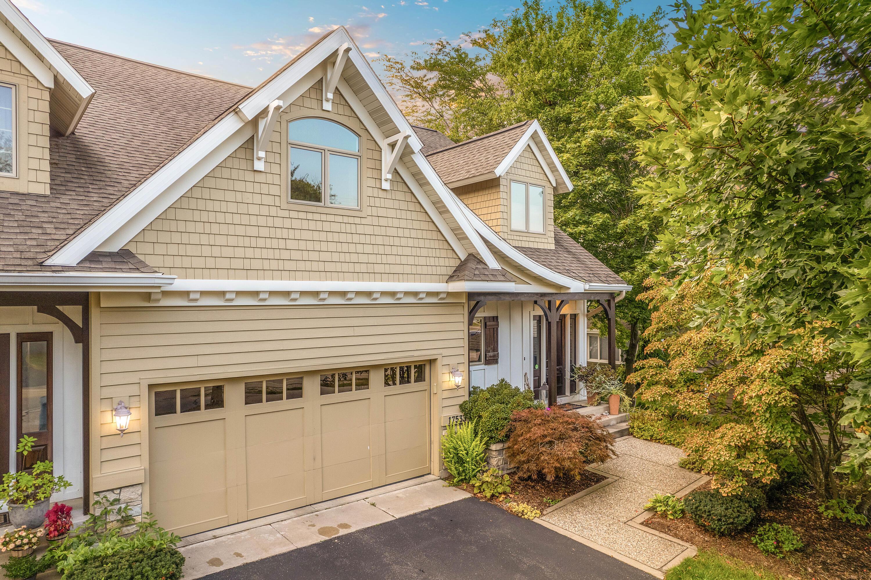 Image 3: BlueWest Properties