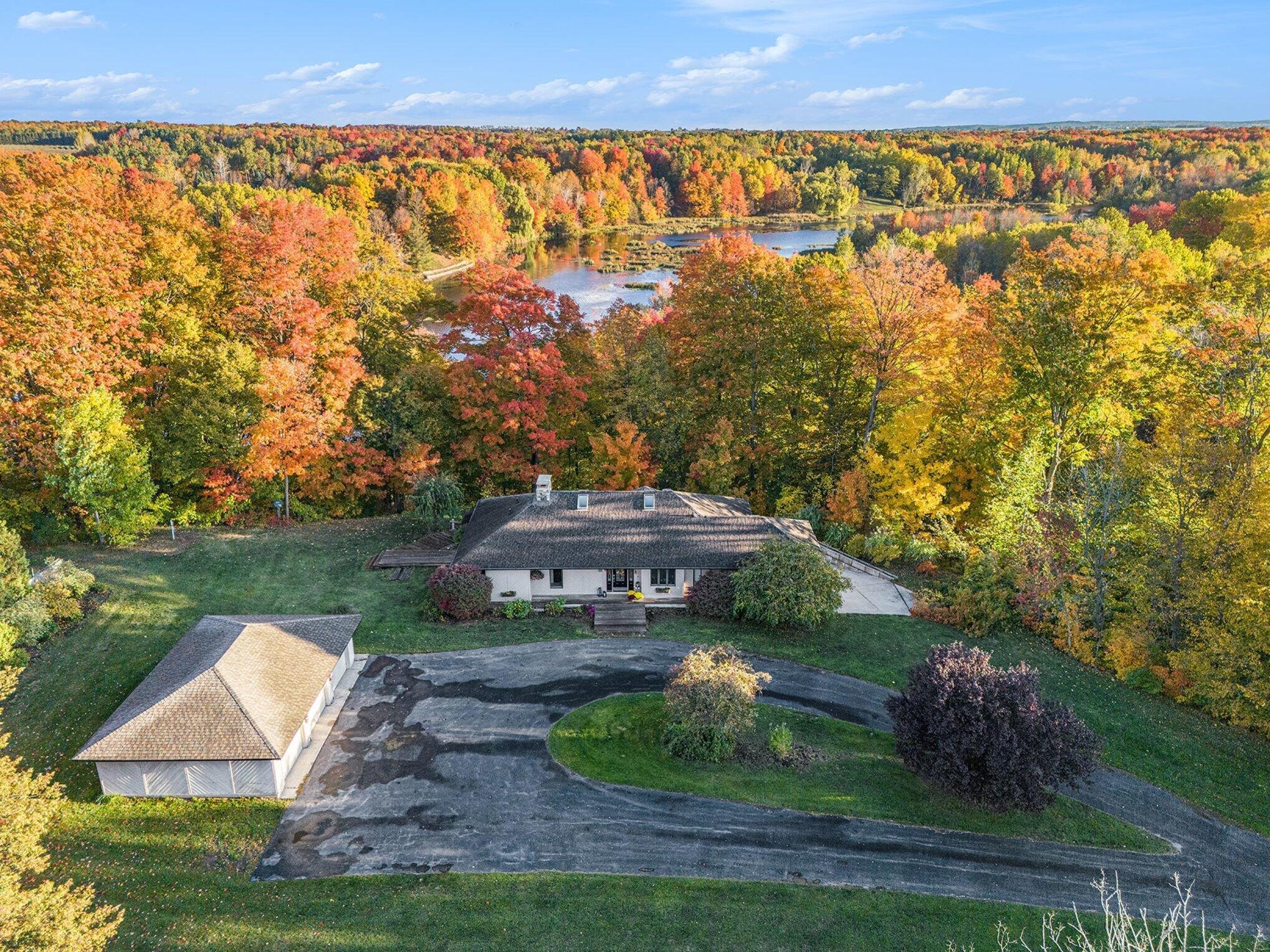 Image 2: 011_dji_20251021091102_0236_d_409