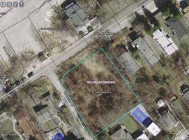 3901 Lakeshore