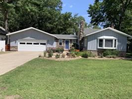 6862 Goldenrod NE Avenue