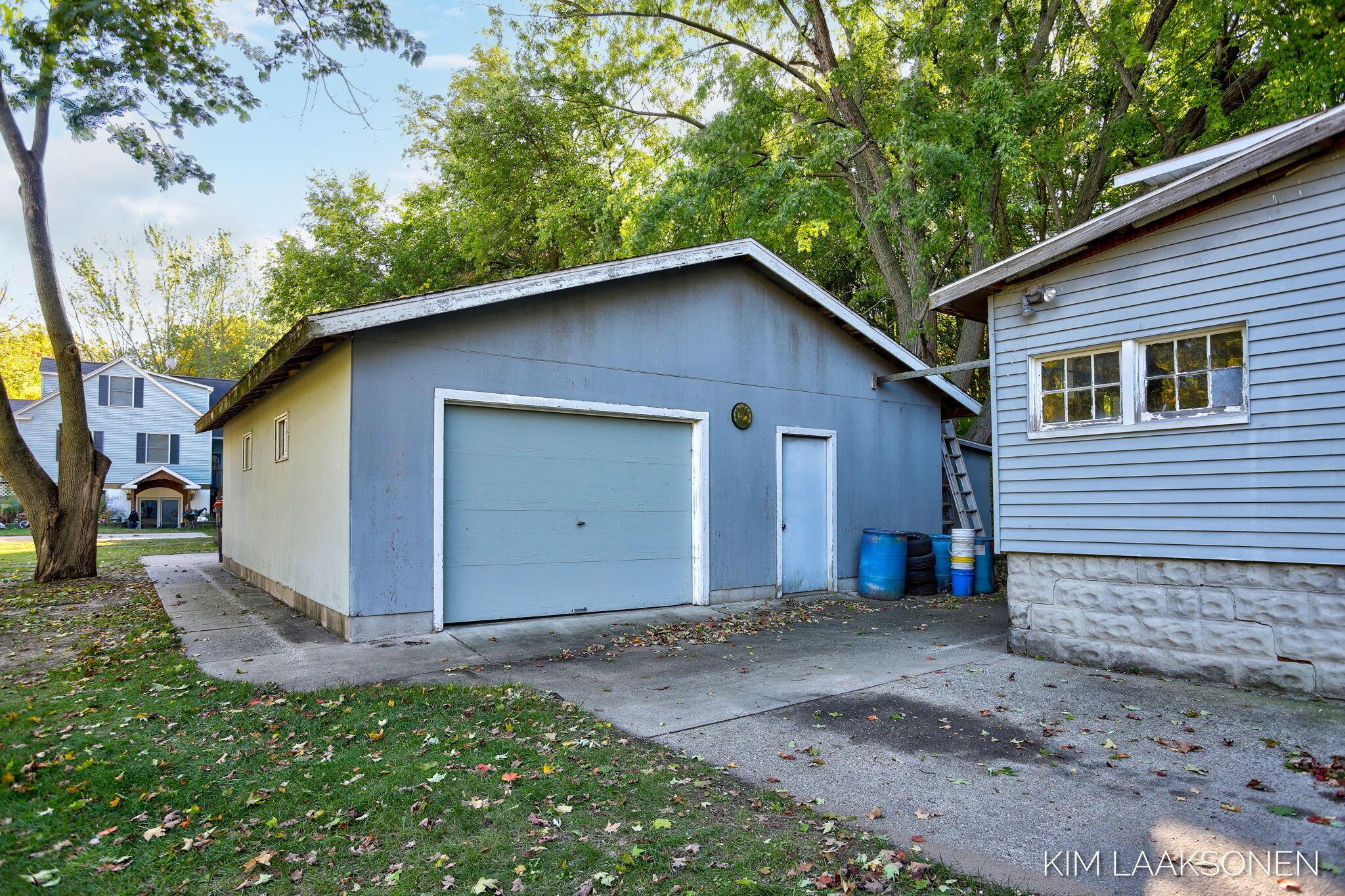 Image 3: 6-web-or-mls-1340-s-shore-dr