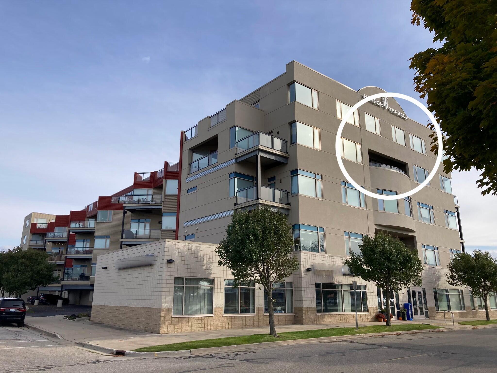 Image 1: 105 W Danaher #401