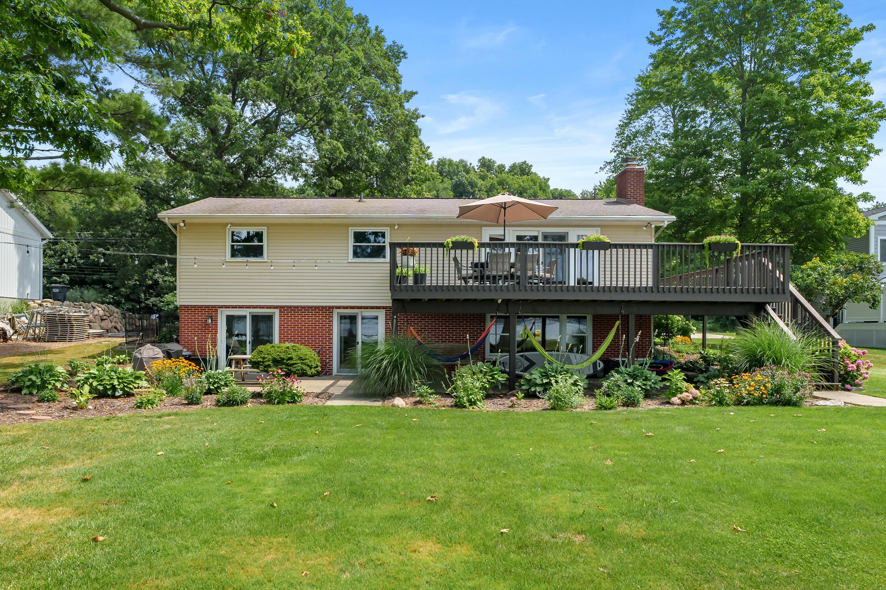 Image 1: Shore Dr E 9340 Portage 49002-1