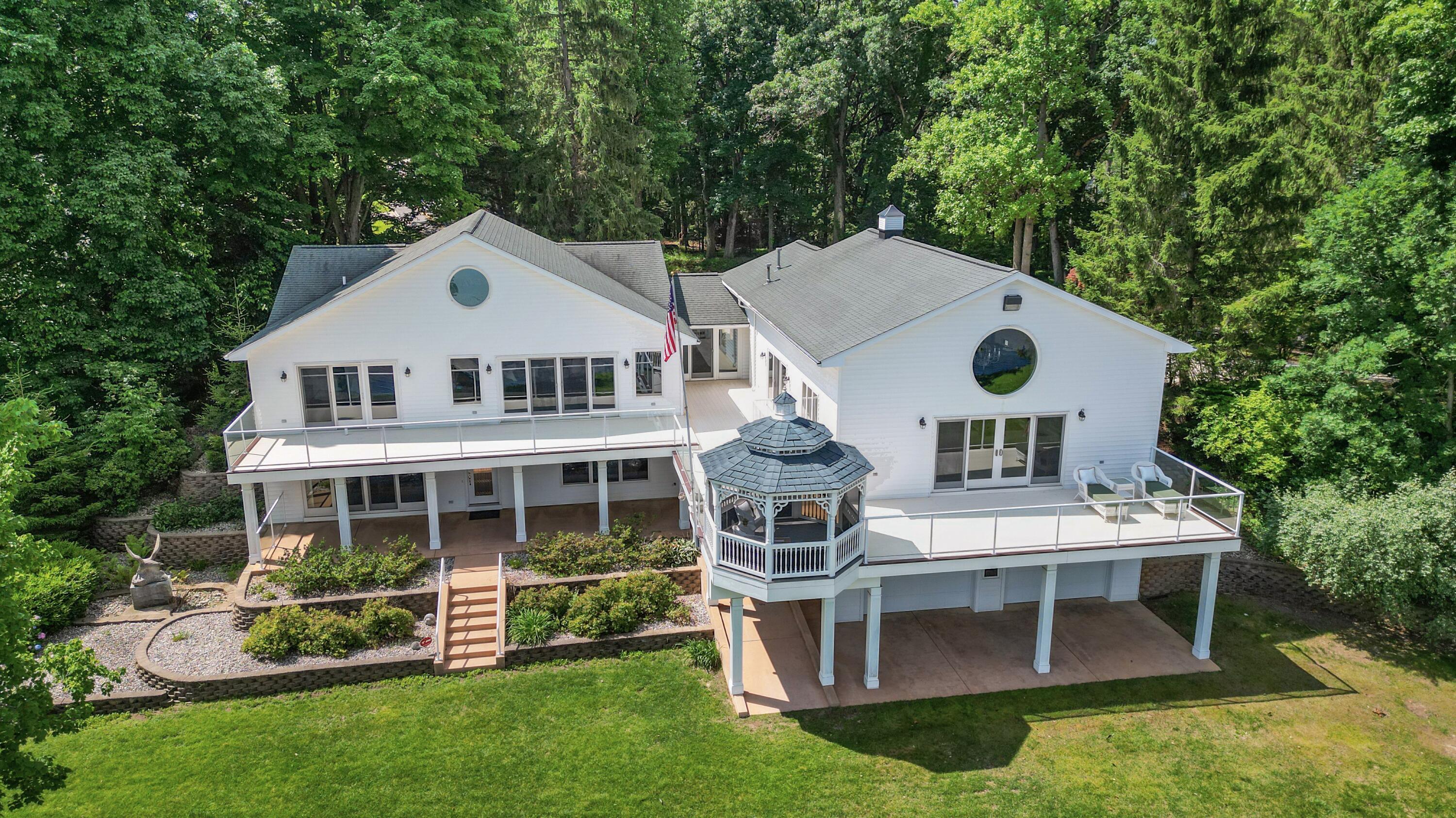 Image 2: DJI_0100