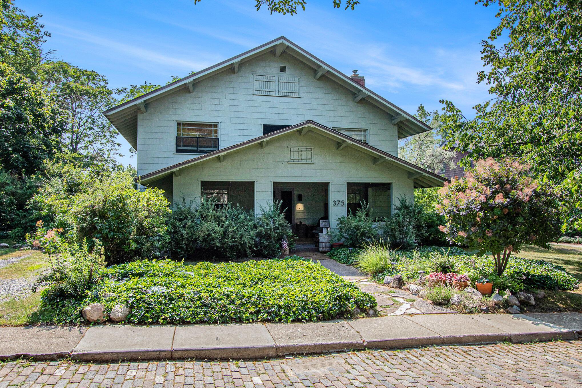 Image 1: 375 Ridgeway