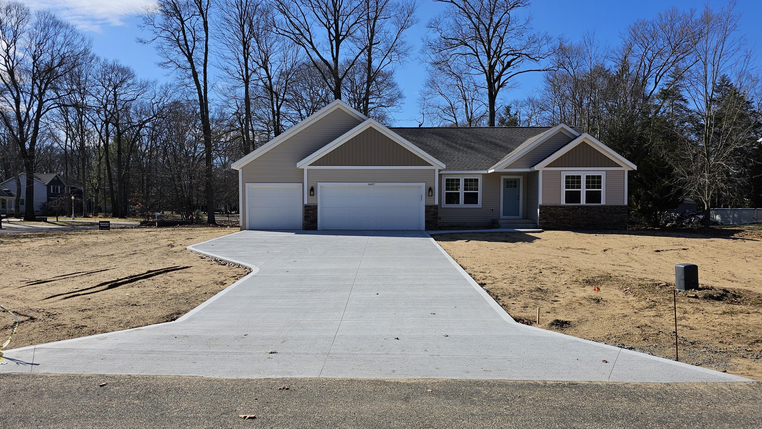 Image 2: shari front