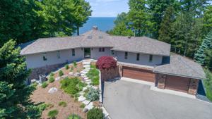 260 Sunset Bluff Court
