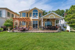 10049 Woodlawn Drive