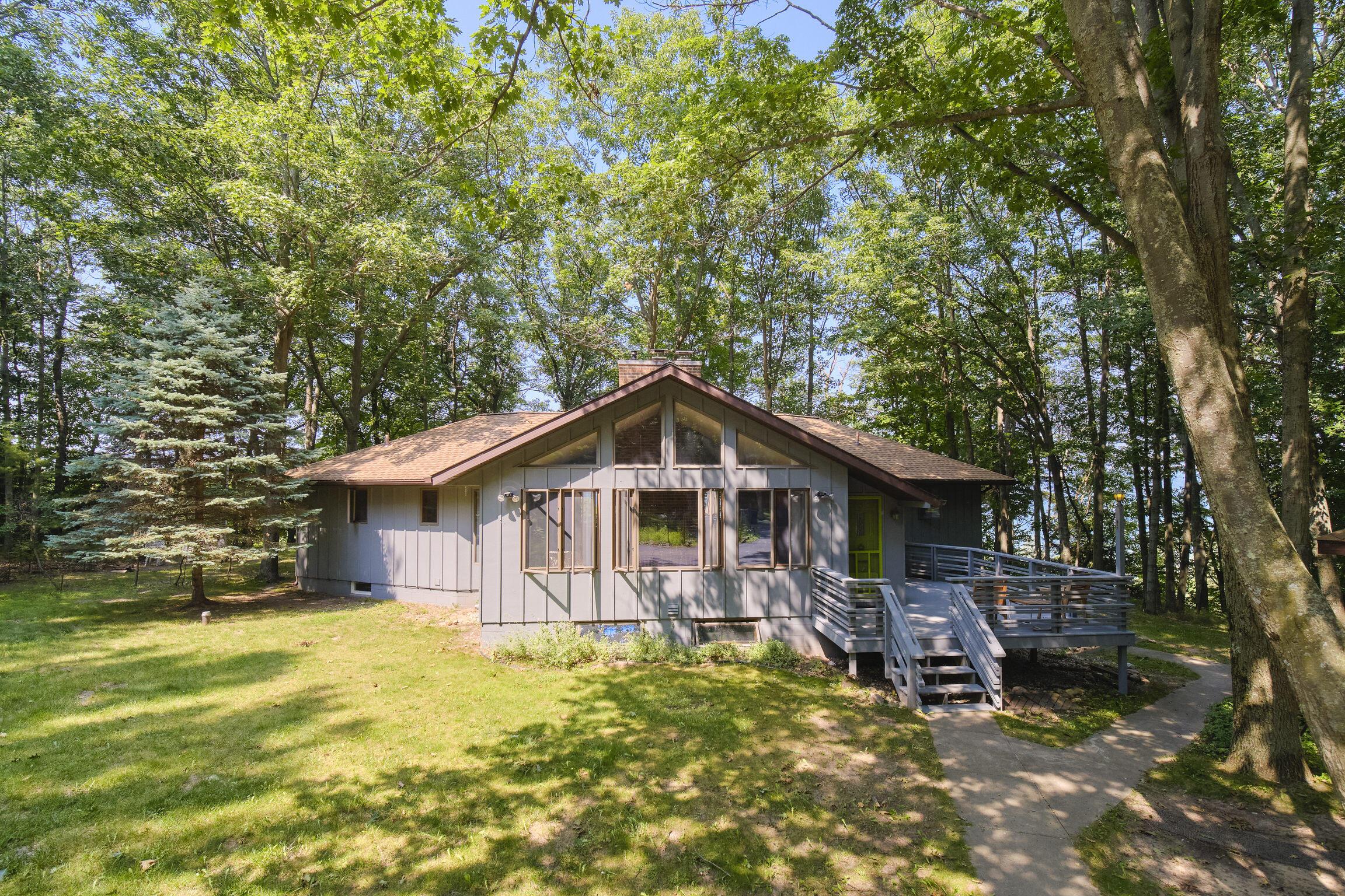 Image 1: 2521_Crescent_Beach-44