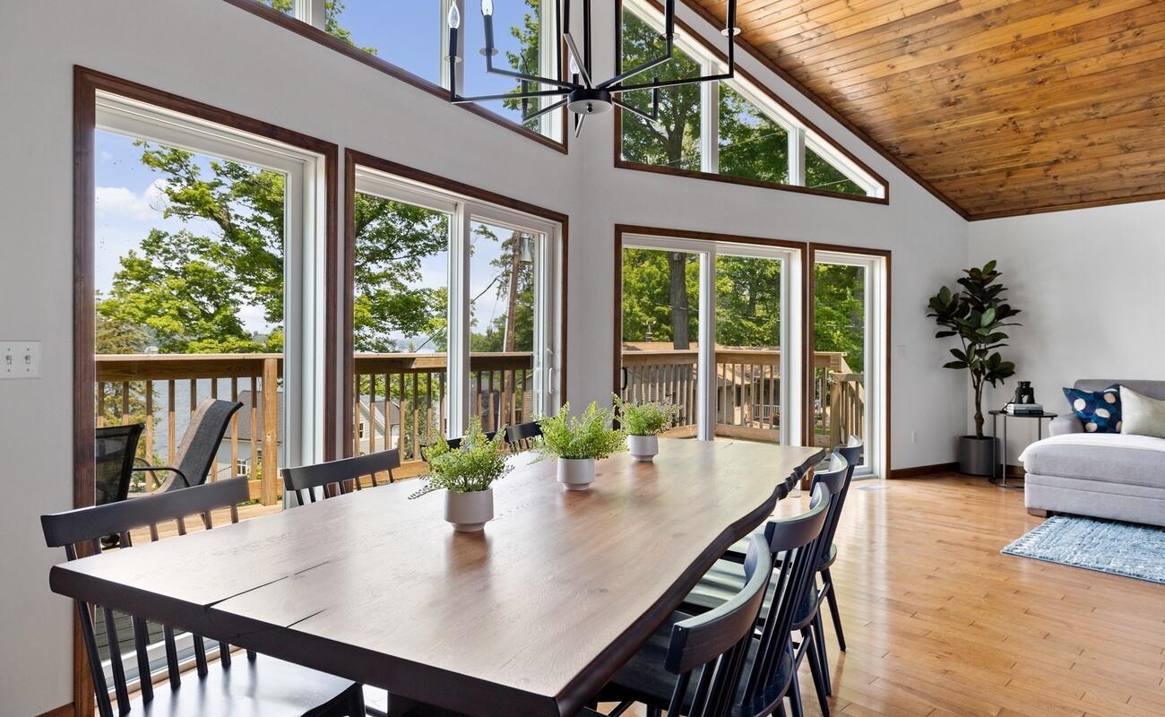 Image 3: Bluff House 3