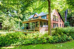 8753 Red Rowan Lane