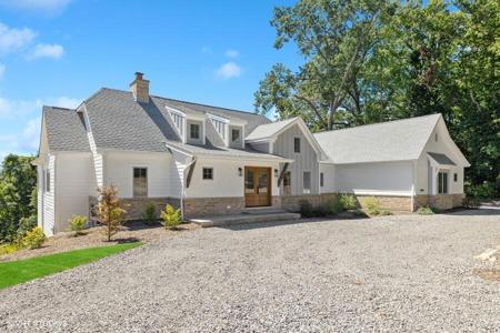 10894 Basswood