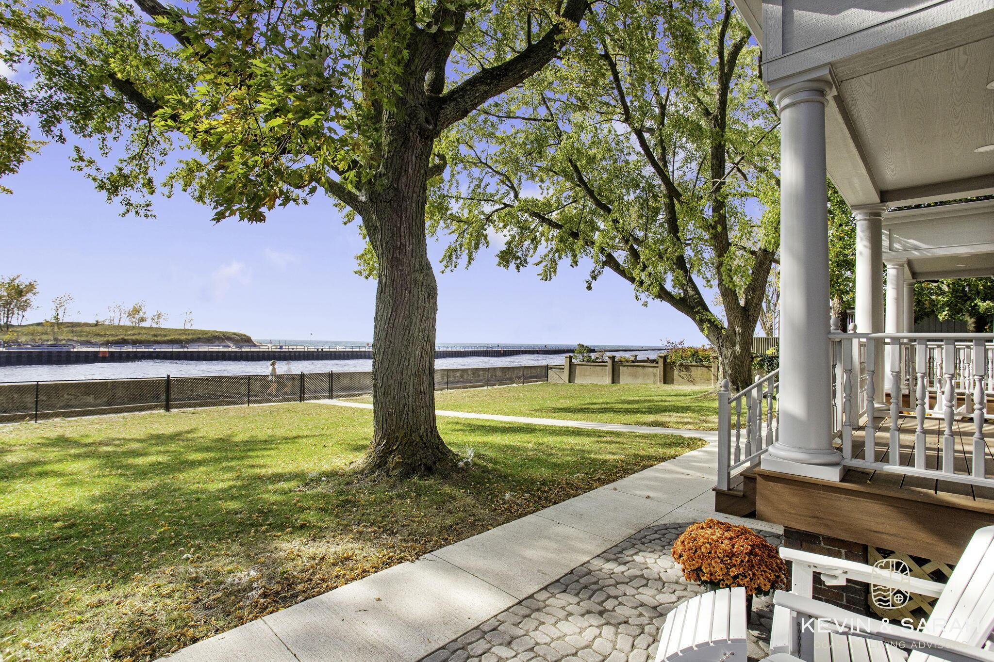 Image 2: 13-web-or-mls-103-n-pier-st