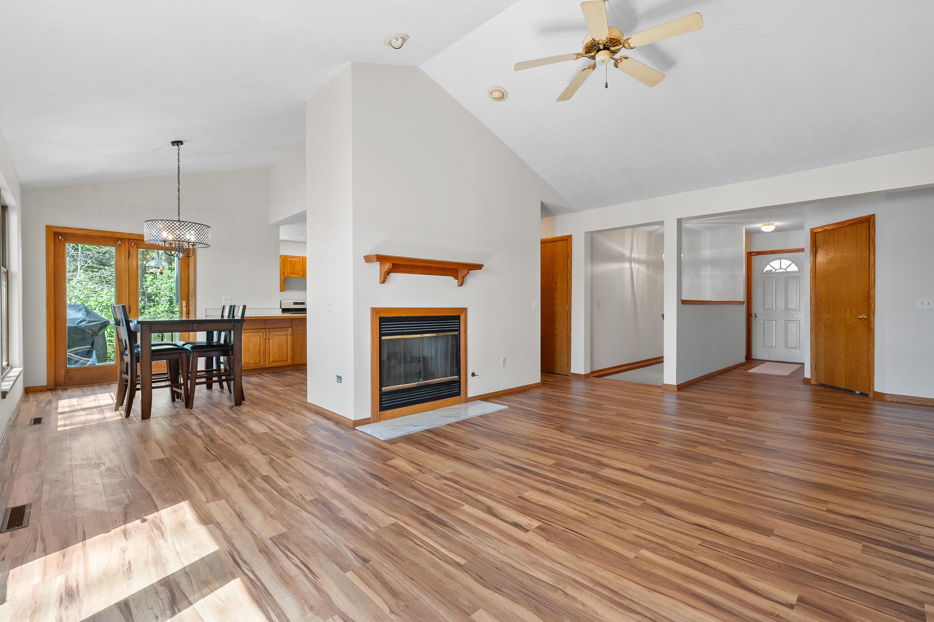 Image 4: Stoney Point Dr 10511 Delton 49046-4