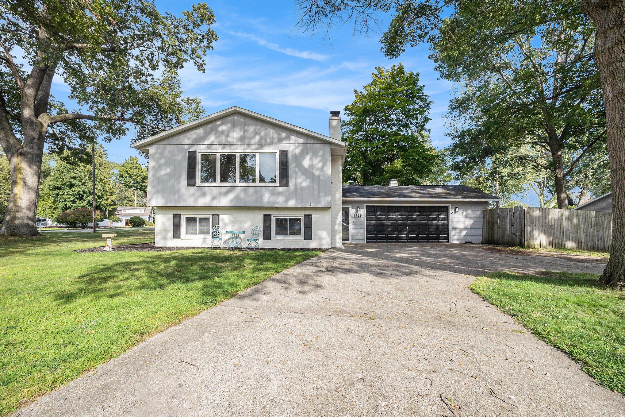 Image 3: 002_file_40