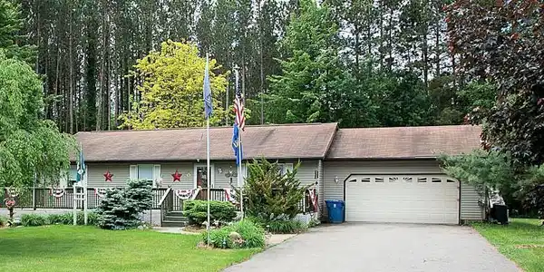 8763 Navaho Trail