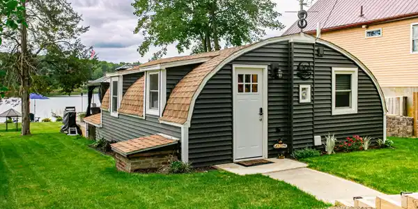 642 Swains Lake