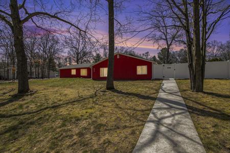844 Indian Trail Boulevard