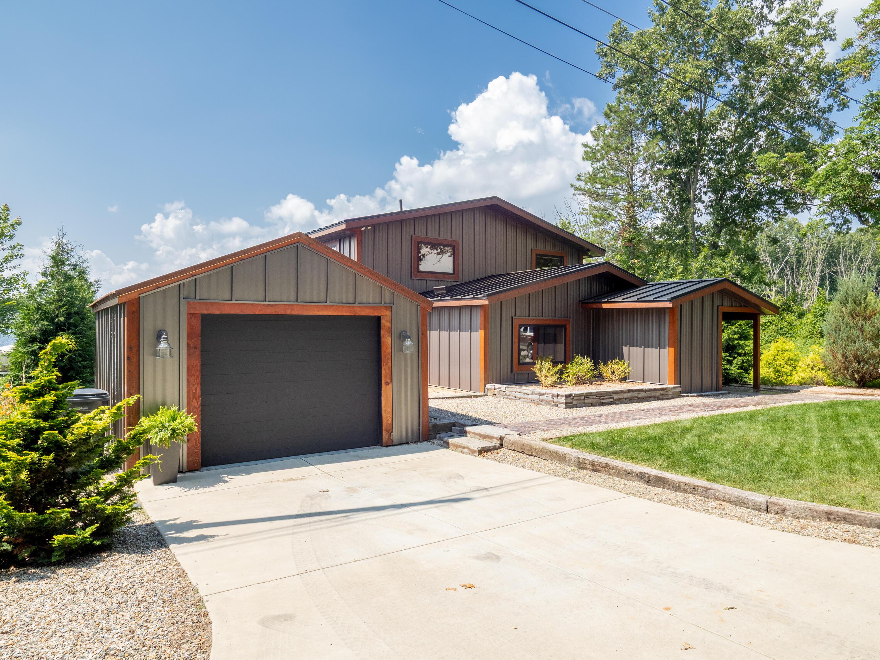Image 2: 1466 N Eagle Lake Dr-106