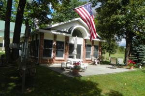 2307 W Delta Drive