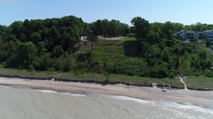 482 Lakeshore Drive