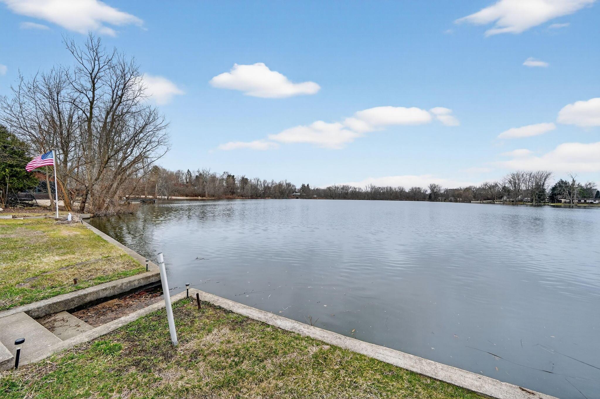 Image 4: 3741 N Blackstone Ave-34