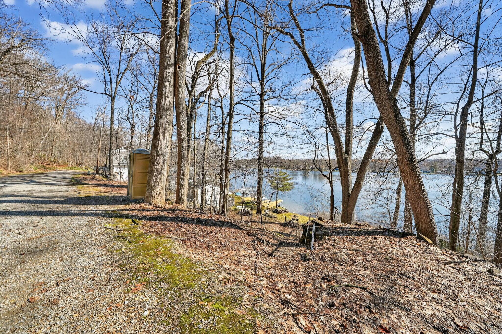 Image 1: 65721 North Dr-11