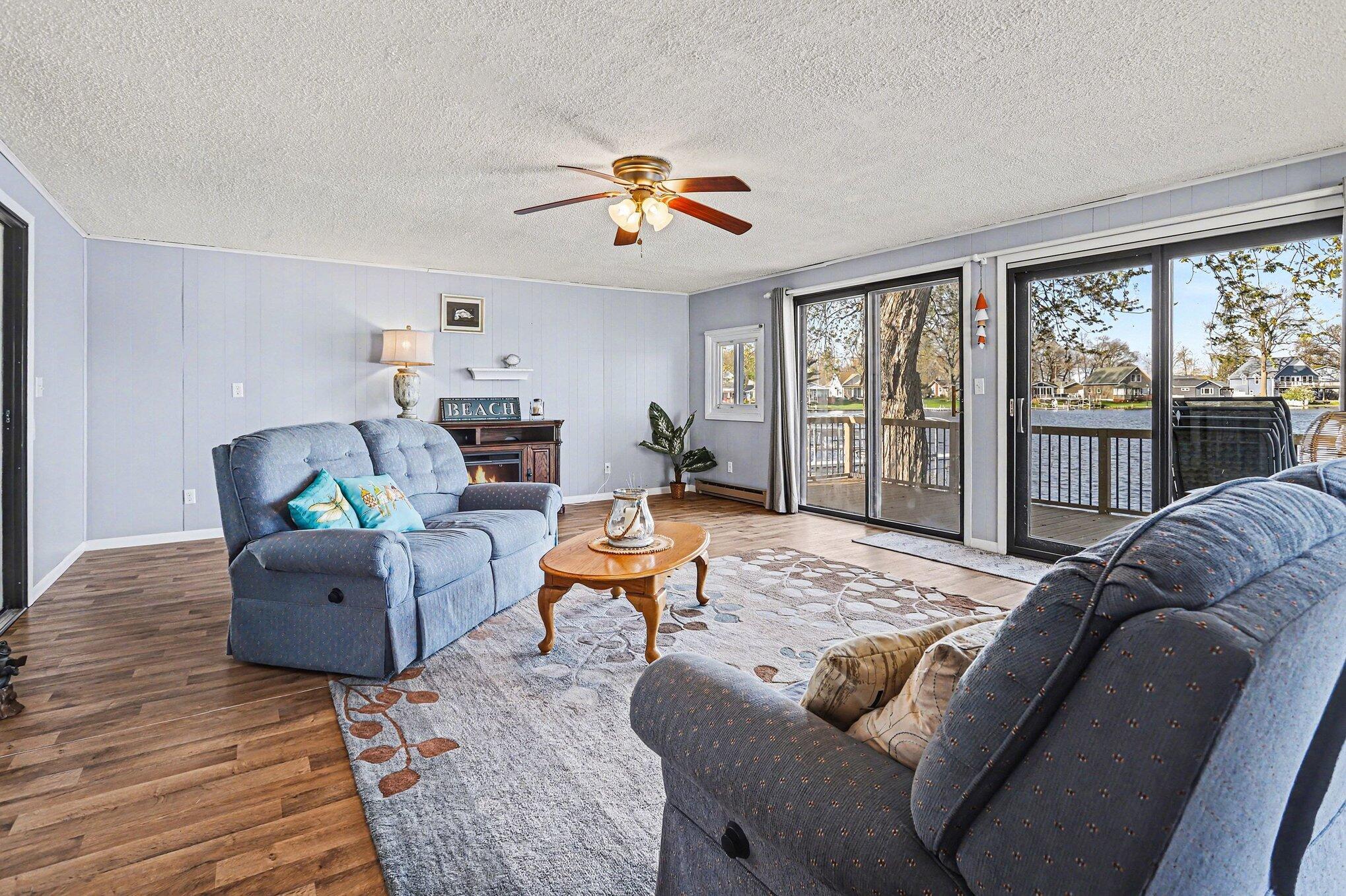 Image 4: 003_file_4262